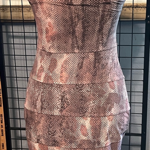 TALULAH Pink and Gray Patterned Mini Dress - Picture 6 of 9
